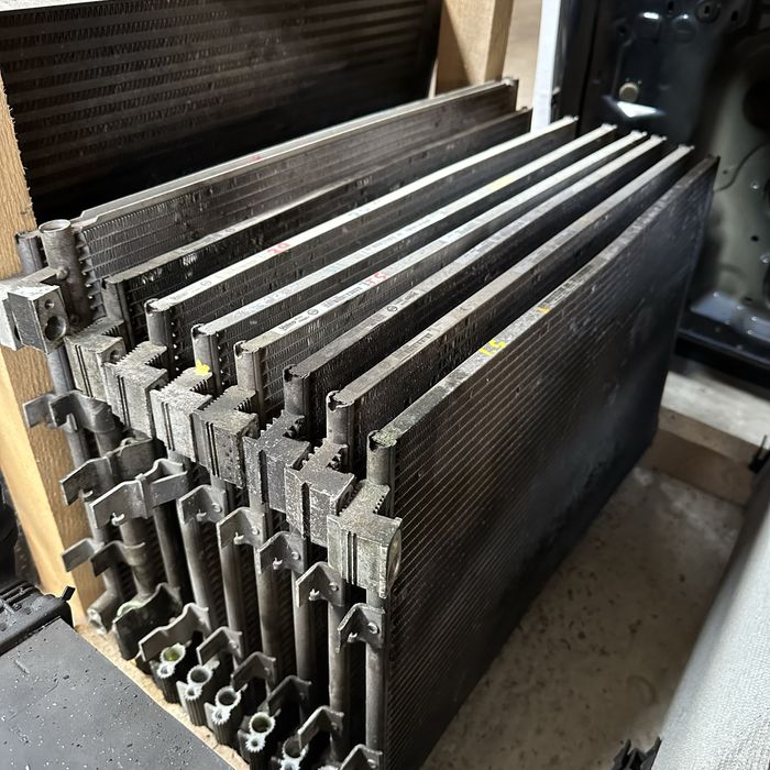 Телевізор підсилювач передок Nissan Qashqai J10 запчасти