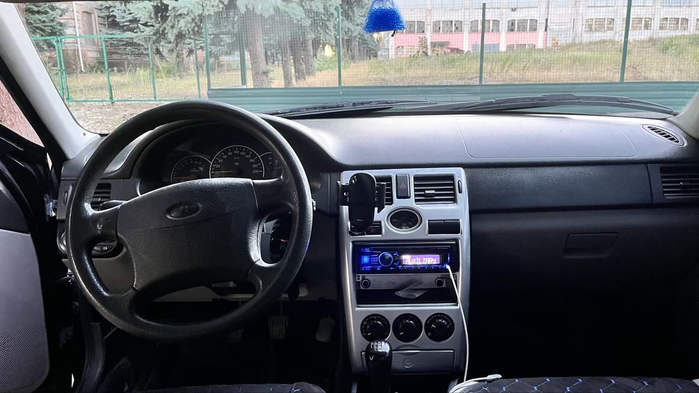Lada Priora 2008 1.6 16 клапанна