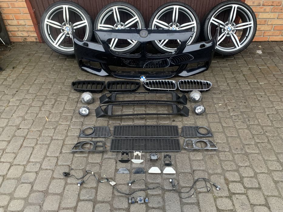 BMW F10 F11 M paket бампер решотка заглушка кронштейн партроник туманк