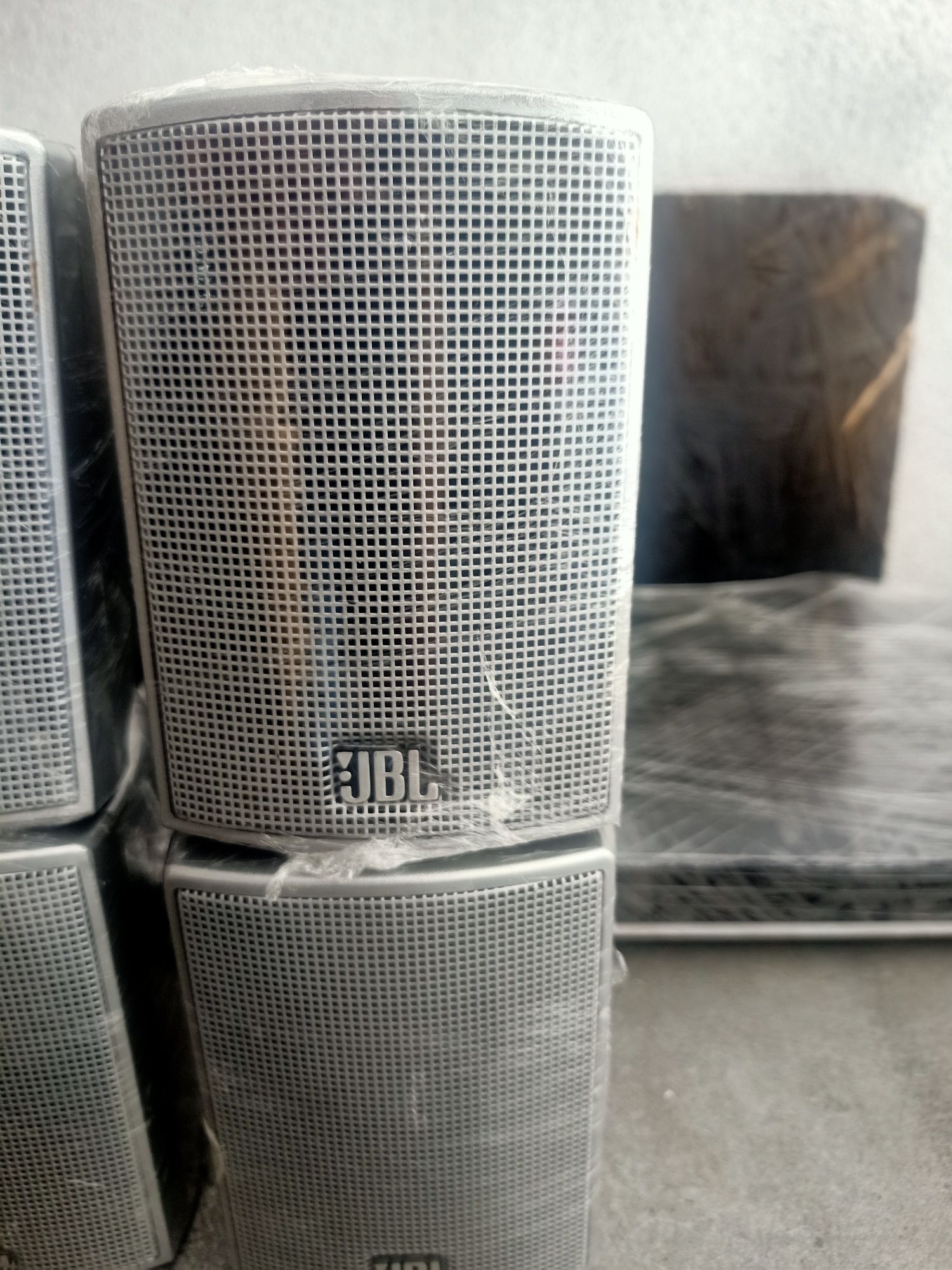 Colunas satélite JBL