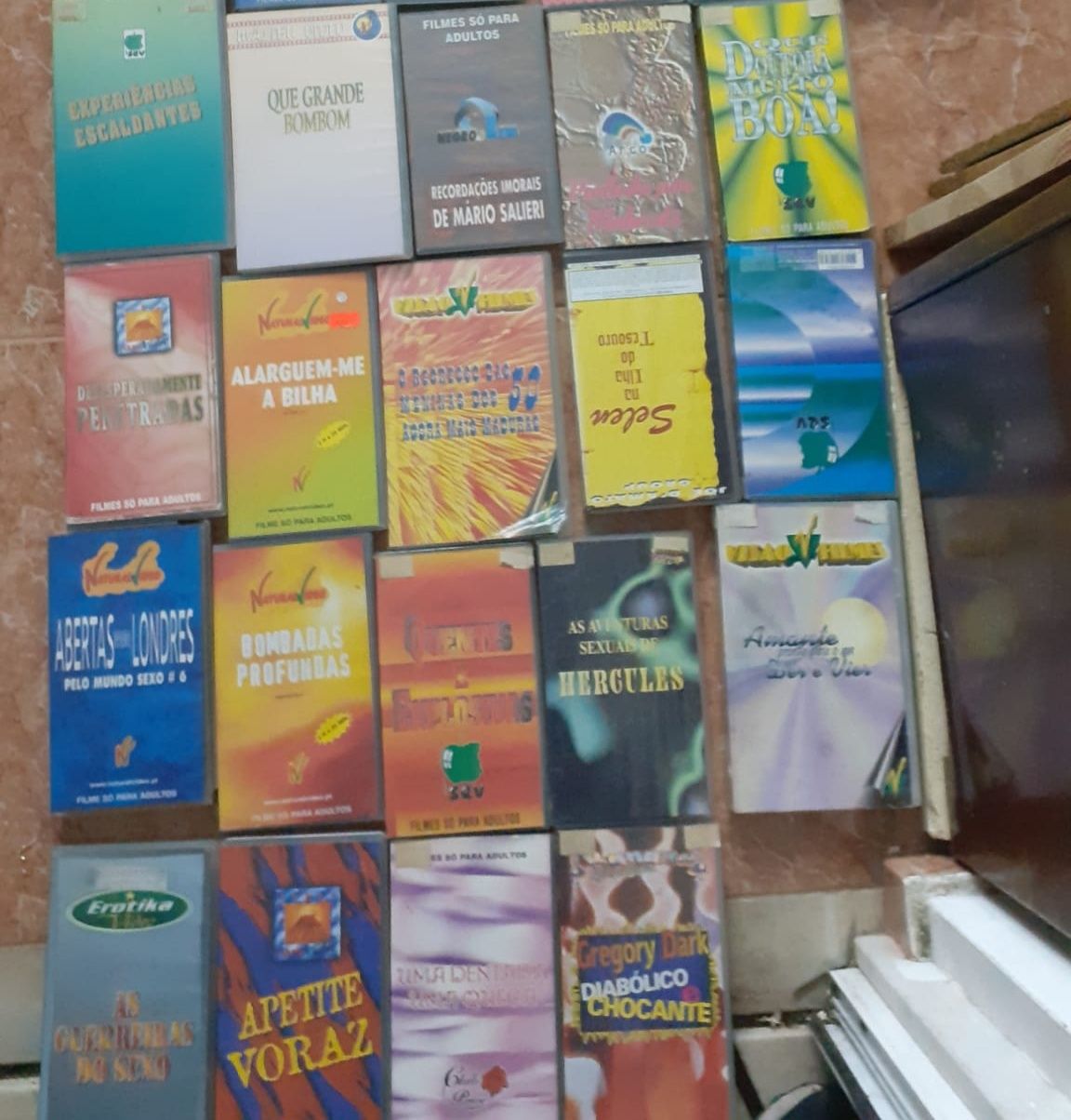 Filmes VHS para adulto