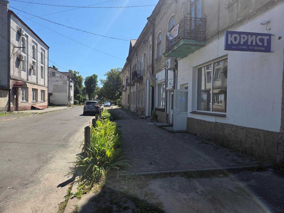 нежитлове приміщення м. Кам'янка-Бузька ( центр )