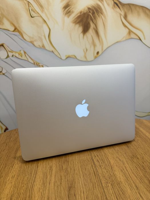 MacBook Air 13” (Early 2014)