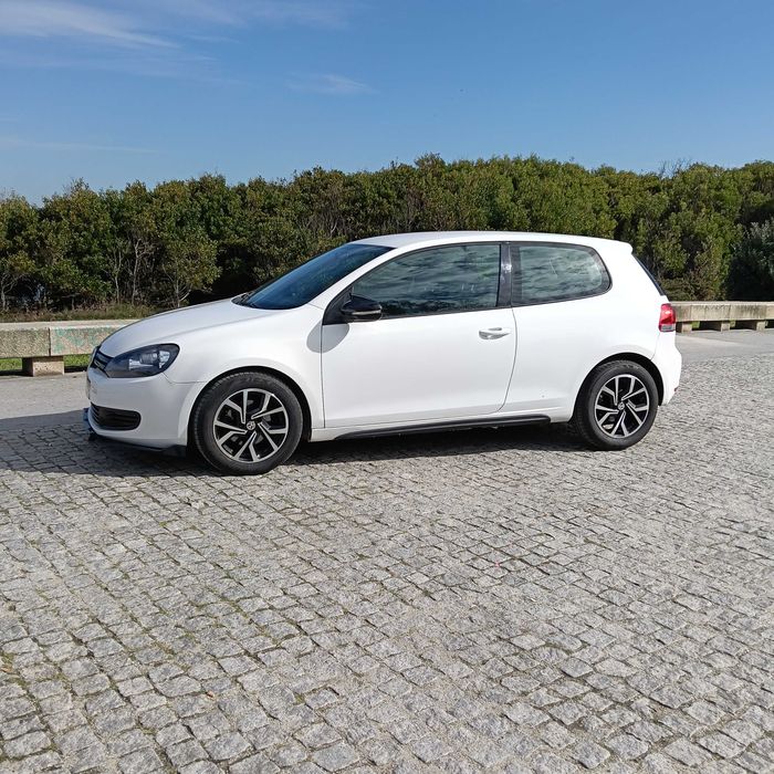 Vw Golf 1.6 tdi Trato financiamento 100 euros por mes