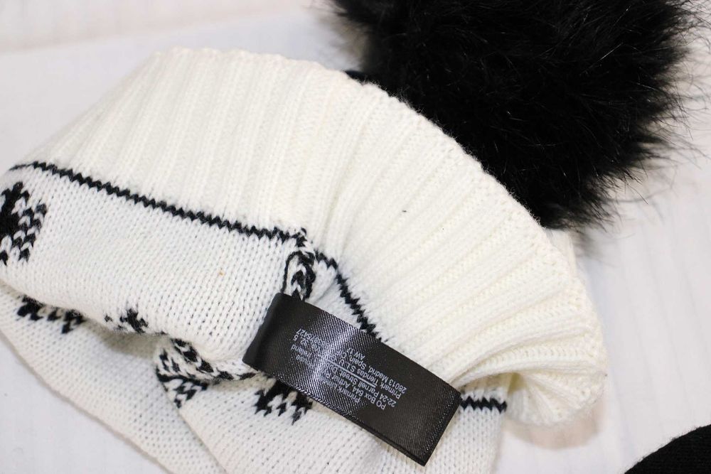 sw4 PRIMARK dziecięca zimowa czapka z pomponem dziewczęca 98/104