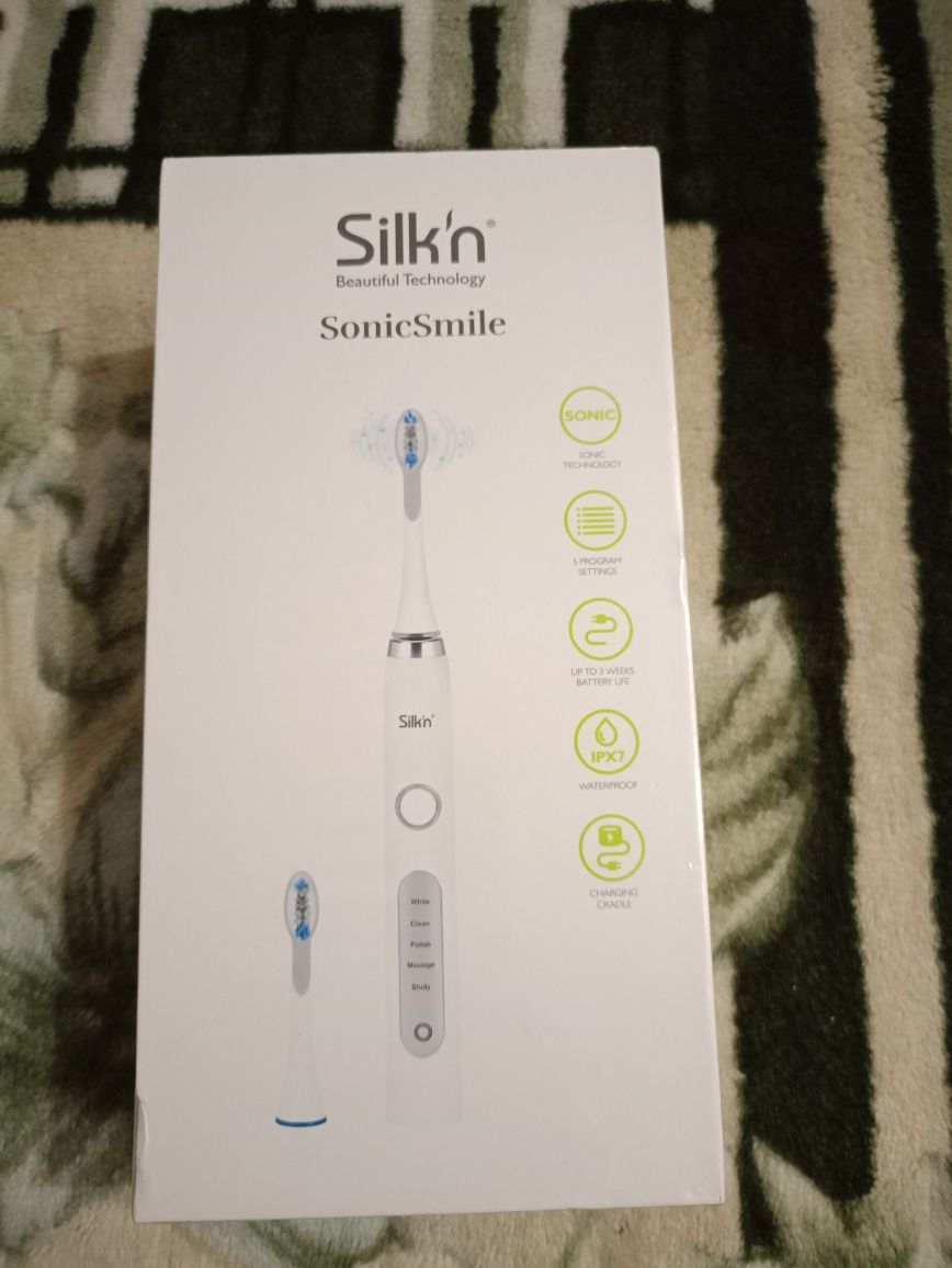 Електрична зубна щітка Silk'n SonicSmile White ЄС