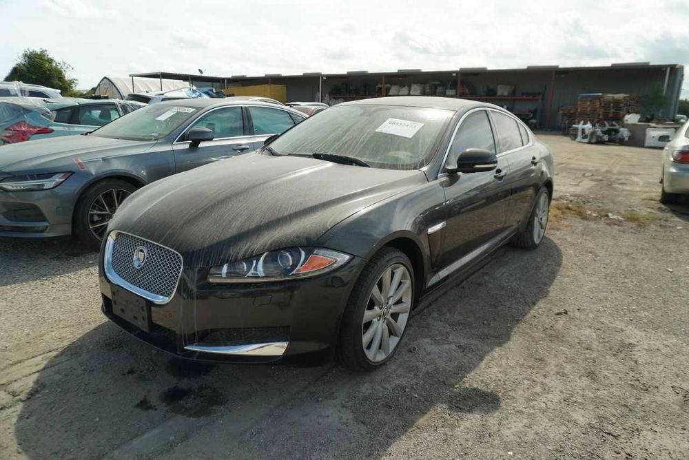 Бампер Jaguar XF разборка бу запчасти шрот Ягуар XF США