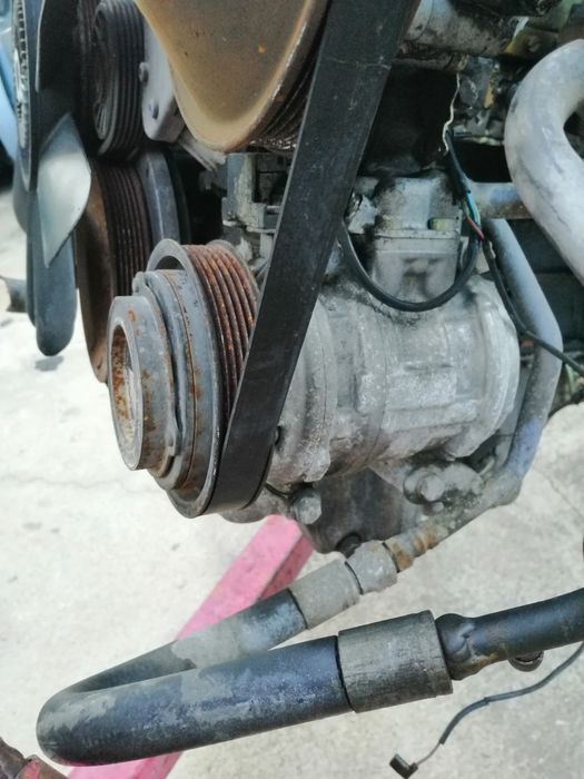 Mercedes w124 300d para peças boa mecânica motor e caixa de velocidade