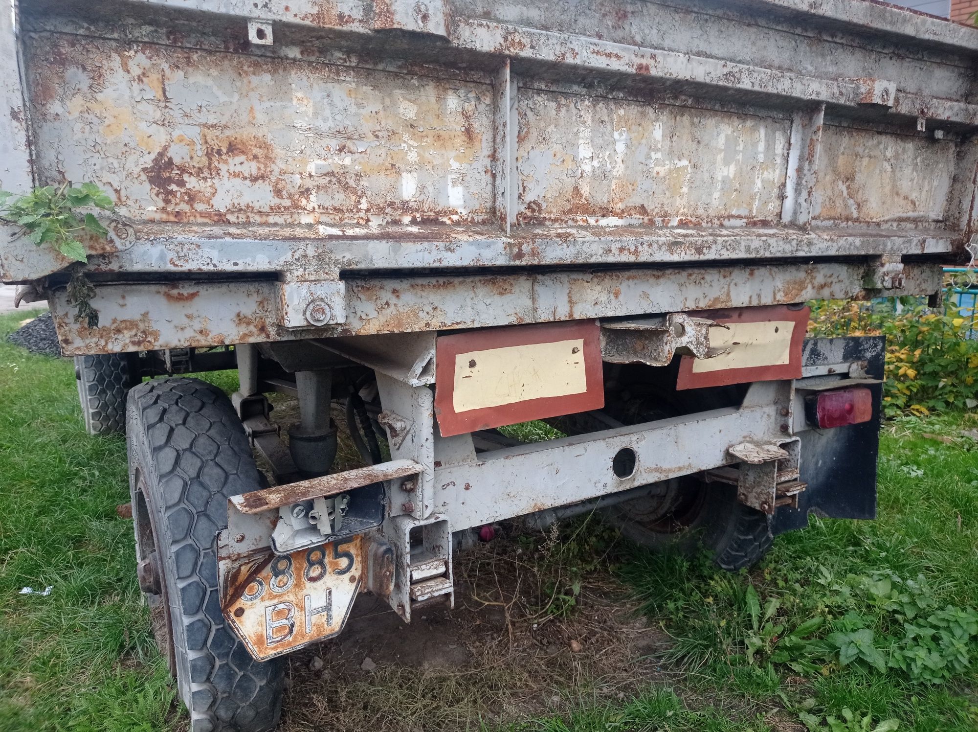 Продам прицеп самосвал