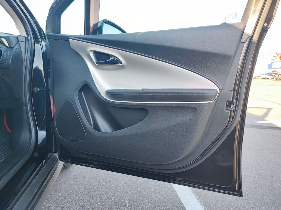 Chevrolet Volt • 2013 • Plug-in Hybrid 1.4 AT