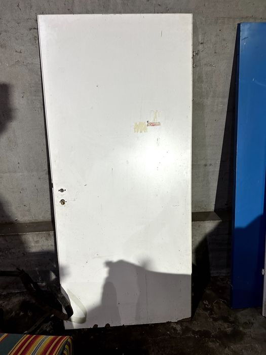 Drzwi białe na budowę