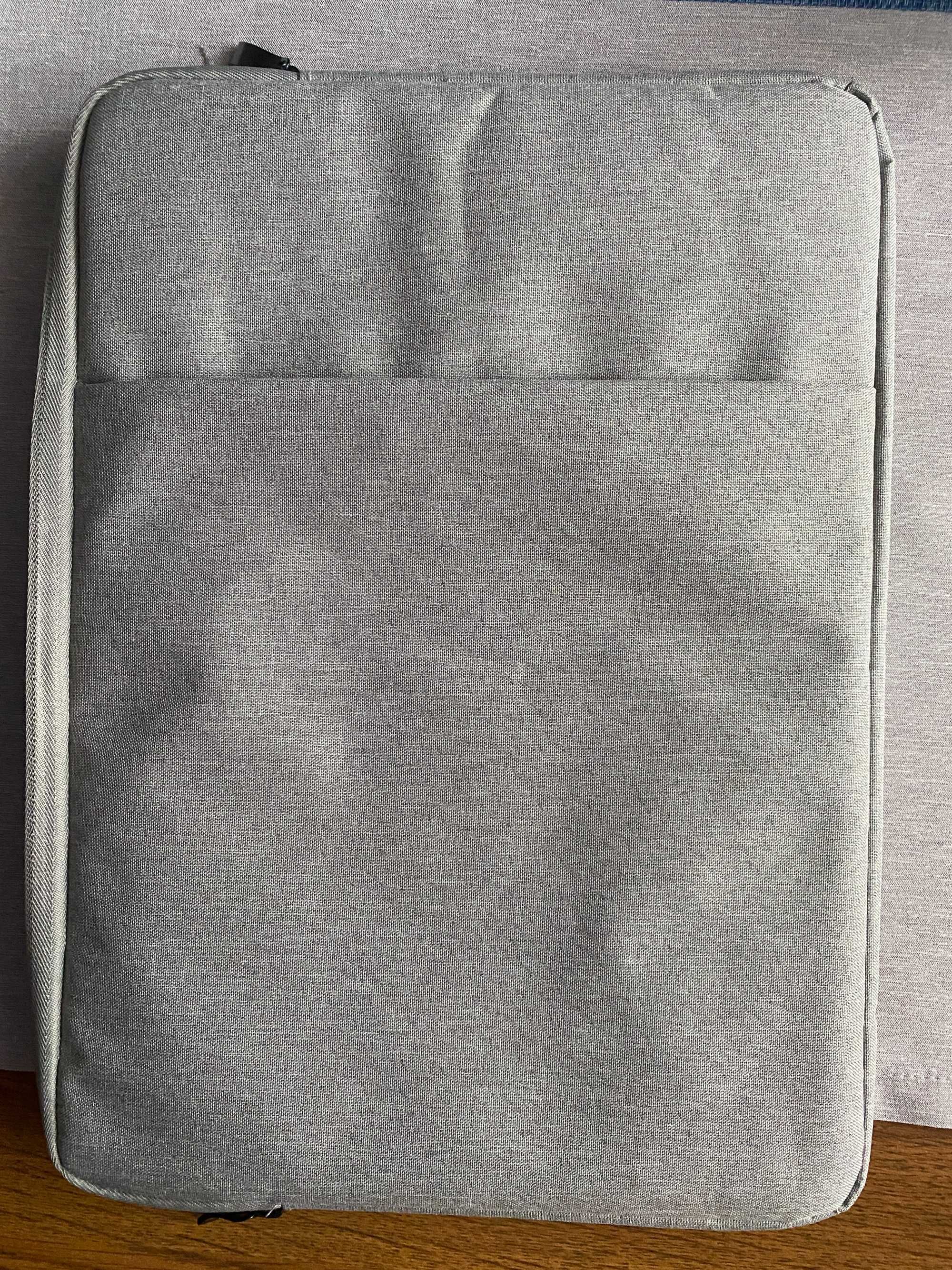 Apple MacBook Pro 13' 256GB i5 NOWY EKRAN 240 cykle POKROWIEC STUDIA
