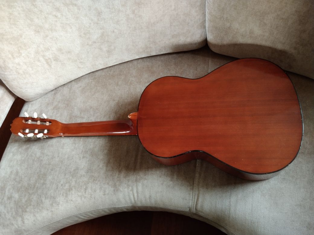Gitara klasyczna HOHNER