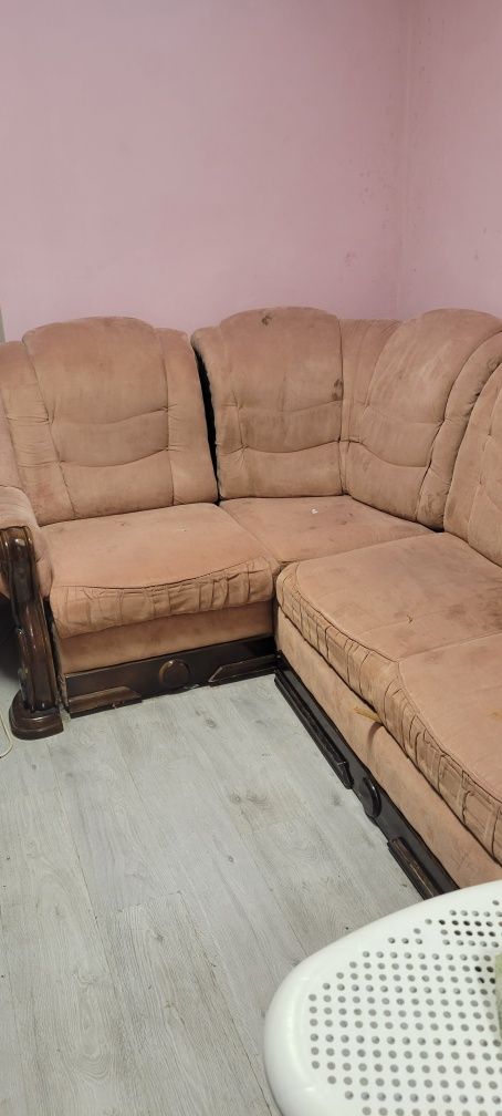 Срочно продам диван