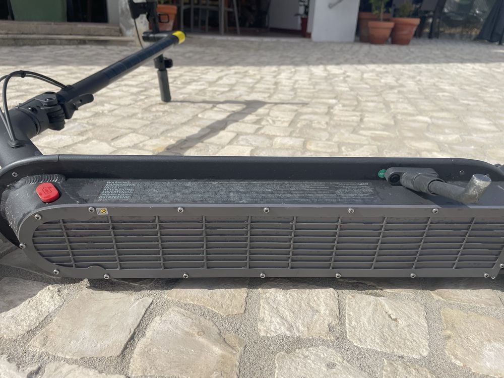 Trotinete Xiaomi mi essential