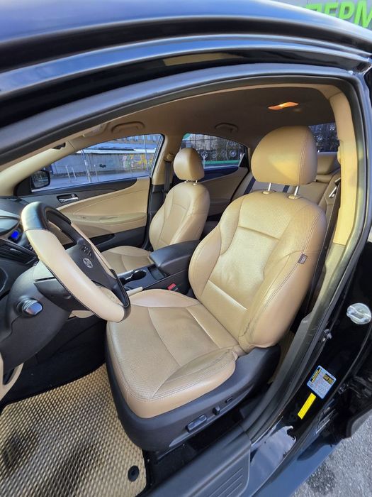 Hyundai Sonata 2.4 бензин, 2011 год. Первый владелец. Кузов не крашен