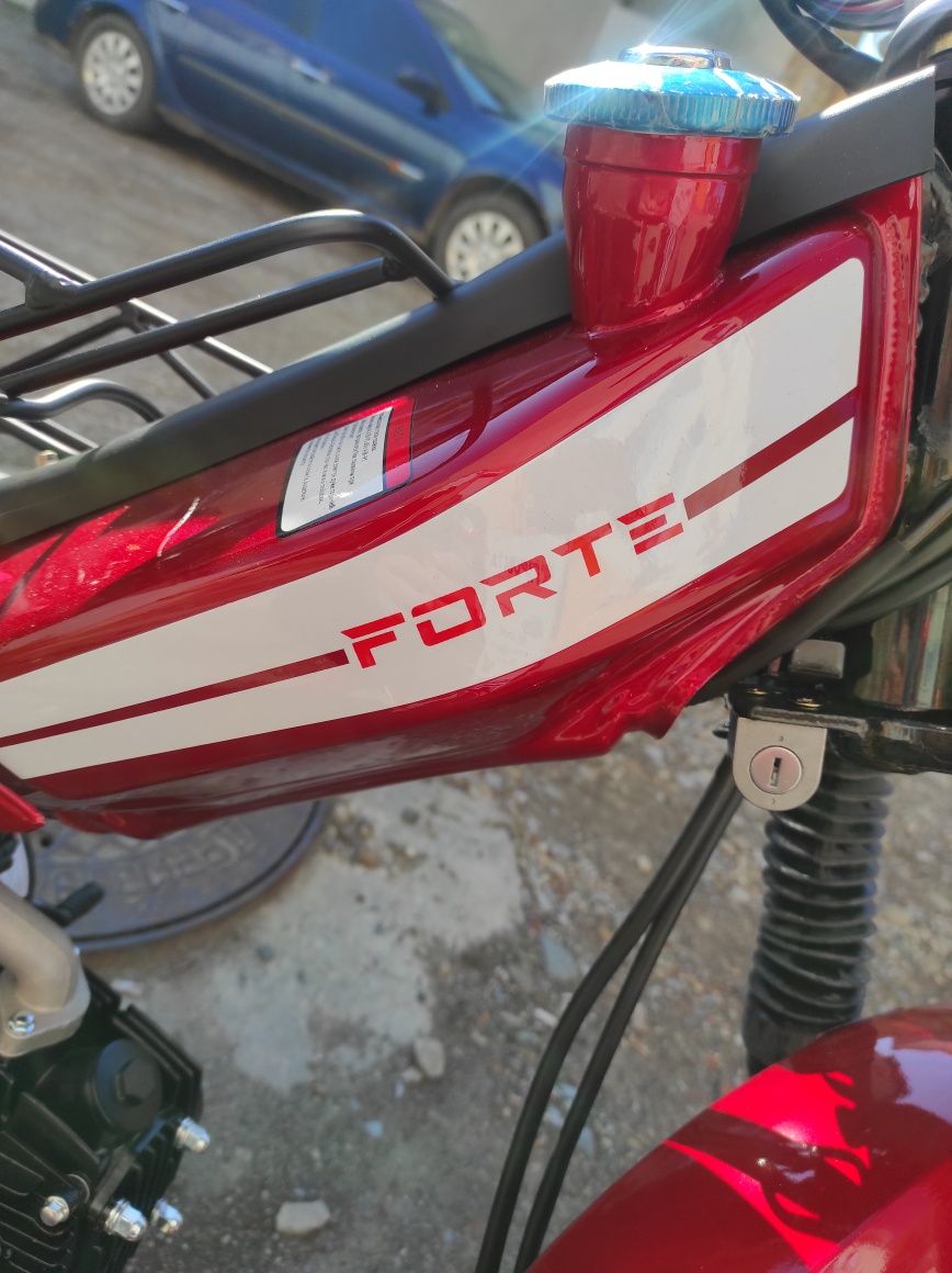 Продам мопед Forte-110