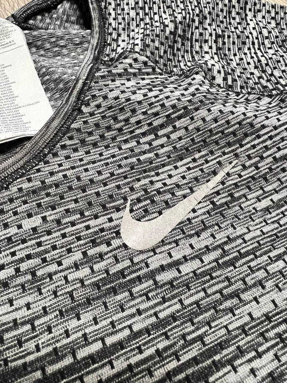 Nike DRI-FIT термо кофта для бігу, велосипедка, натільна білизна р. M