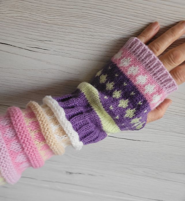 Długie kolorowe mitenki pastelowe wzorki