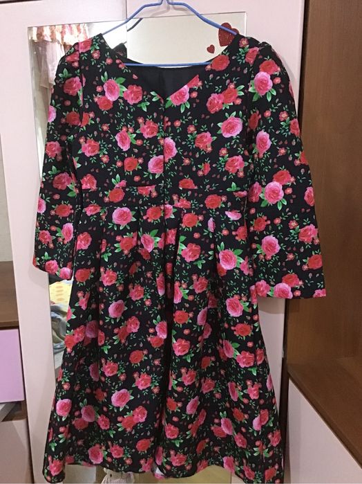 Нарядное платье