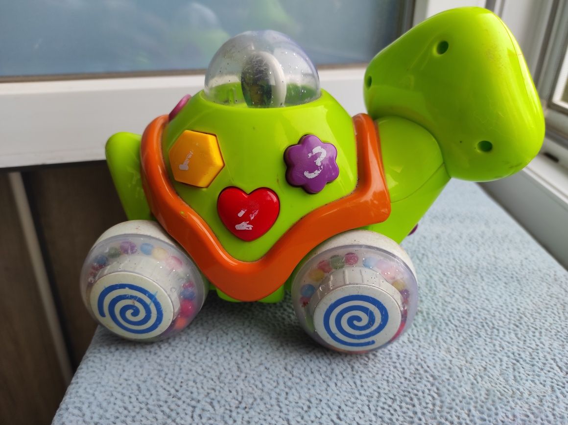 Детская музыкальная черепаха на колёсиках