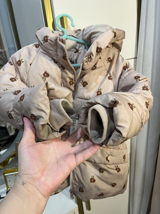 Зимова куртка zara