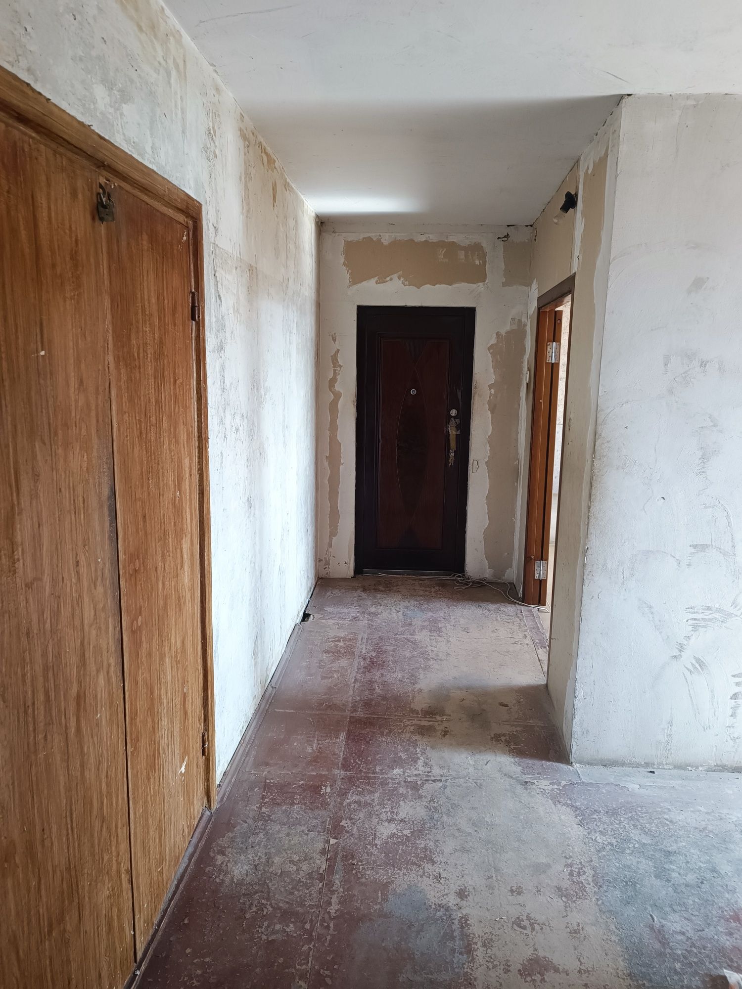 продажа трёхкомнатной квартиры Мазепы 139