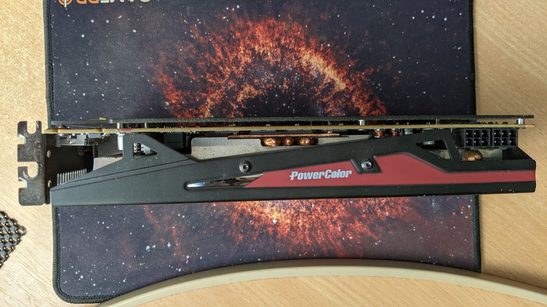 Відеокарта AXR9 270X 2GBD5 неробоча
