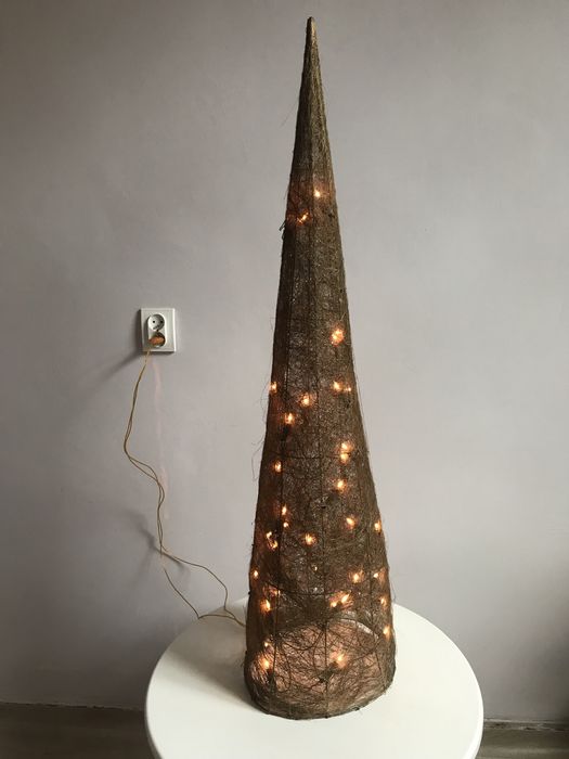 Choinka lampka stożkowa 120 cm - oświetlenie i ozdoba na święta