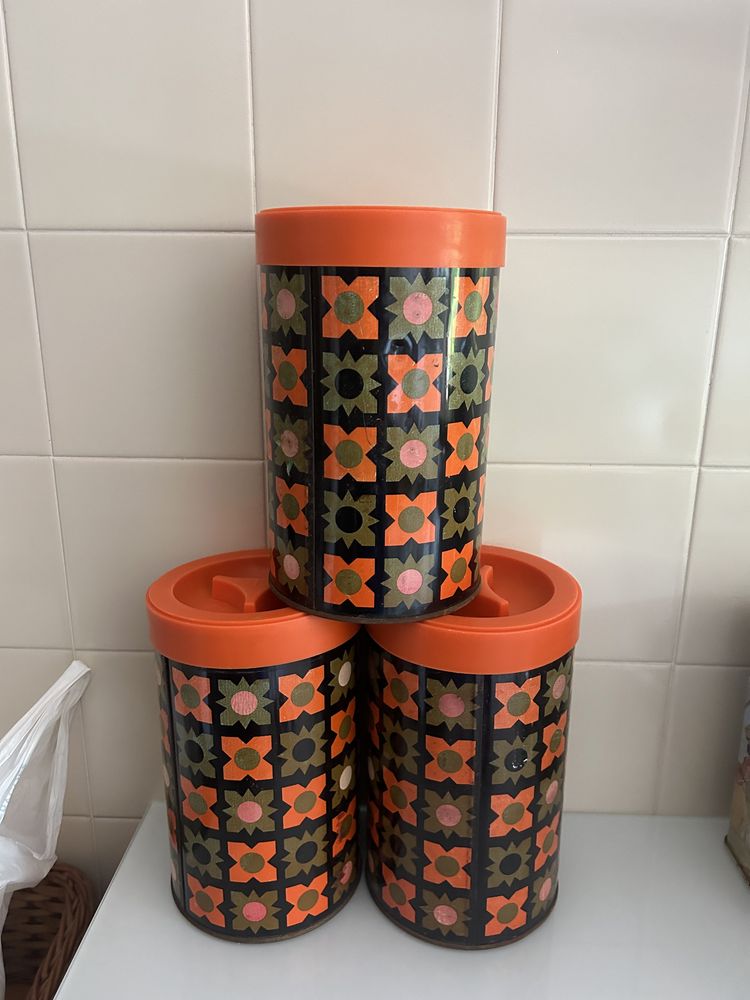 Conjunto de 3 latas vintage