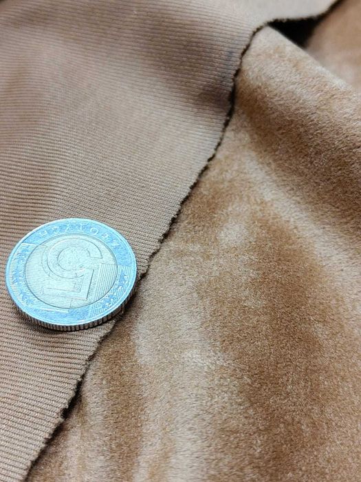 Imitacja zamszu 12 mb cena za całość 204 zł,  szerokość rolki 140 cm