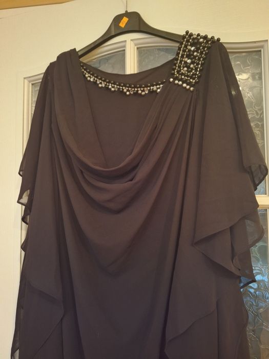 Duża, długa czarna sukienka wizytowa, rozmiar 50/52