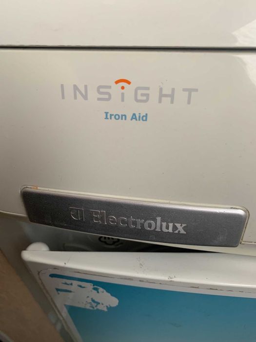 Продам сушильную машину Electrolux с функцией глажки