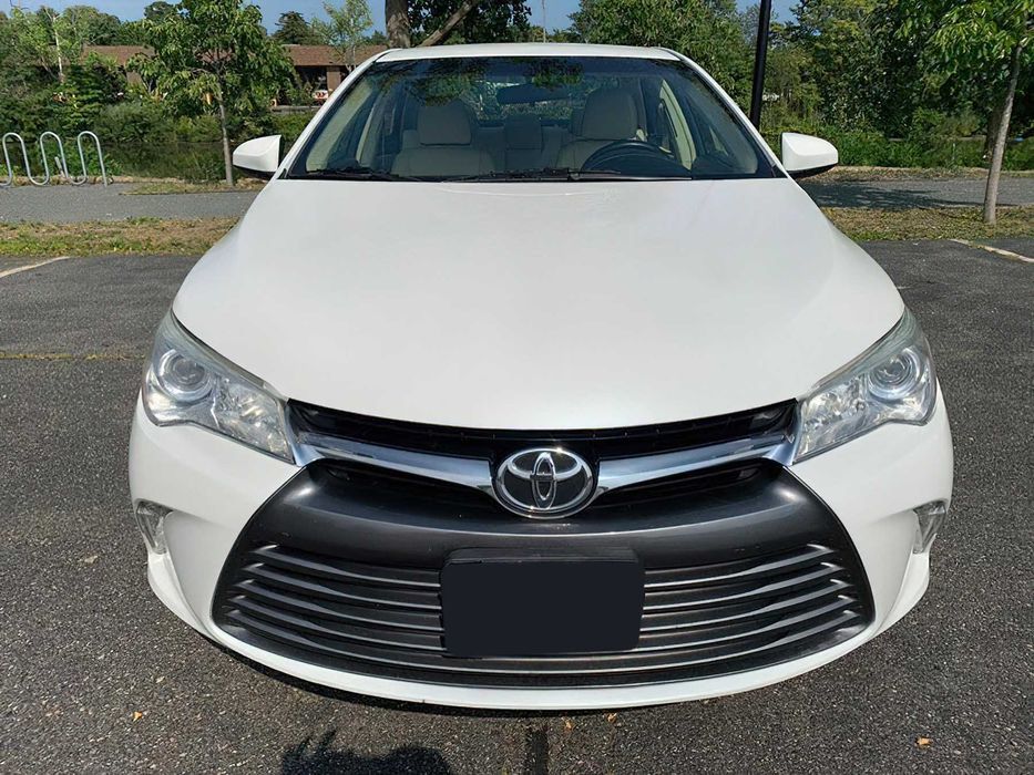 Toyota Camry      2016