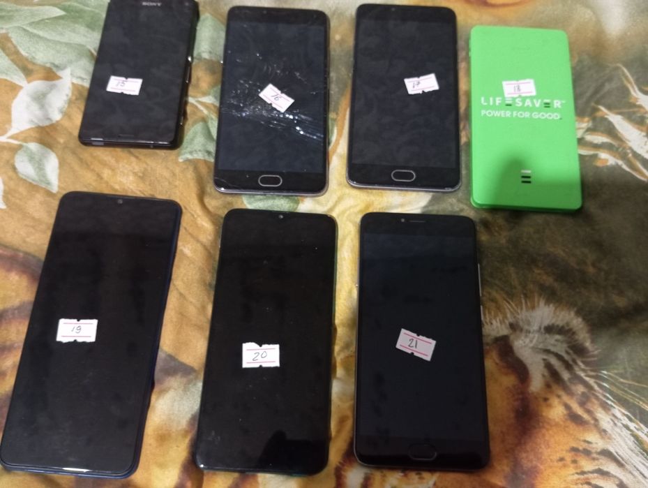 Продам робочі телефони