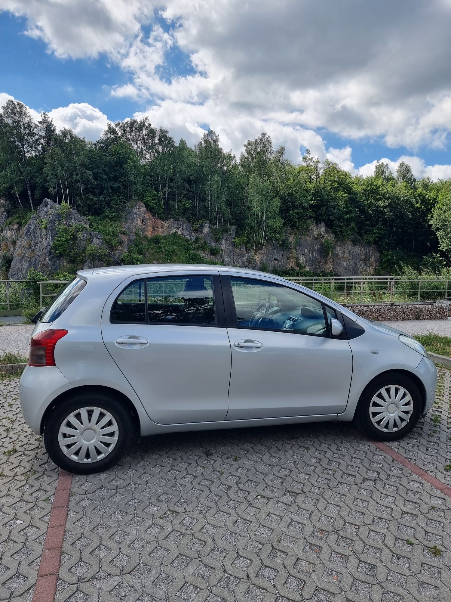 Toyota Yaris 1.3 klima automat