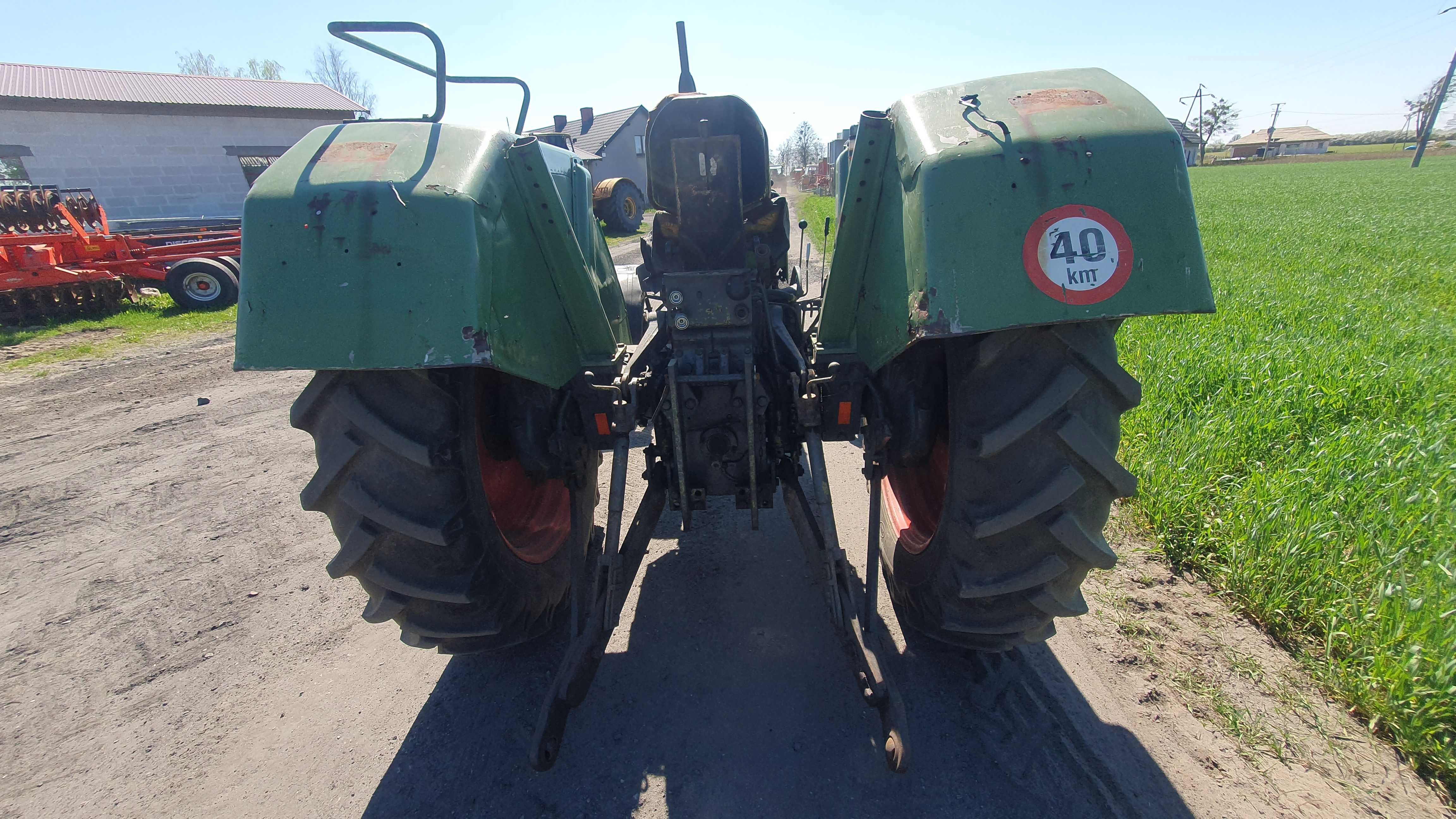 Traktor Fendt 108 sTurbomatik