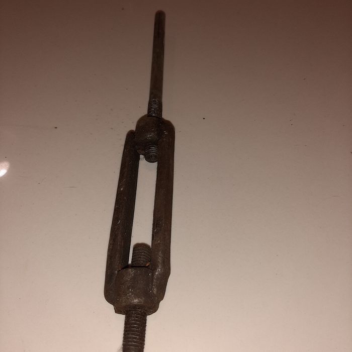 Śruba rzymska prosta z końcówkami do spawania M10 ściągacz śrubowy