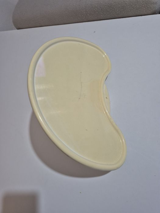 Bumbo laranja com bandeja