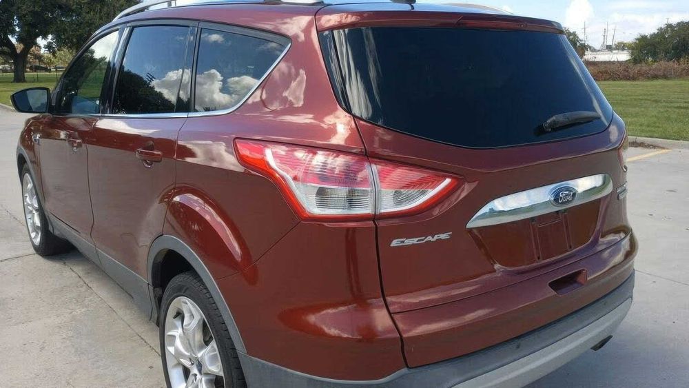 Ford Escape      2015