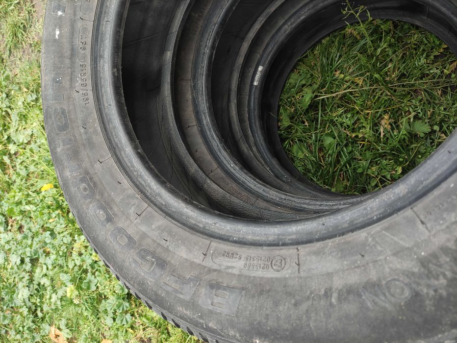 Ford Mondeo 1995 + В подарунок комплект запасних коліс на зиму