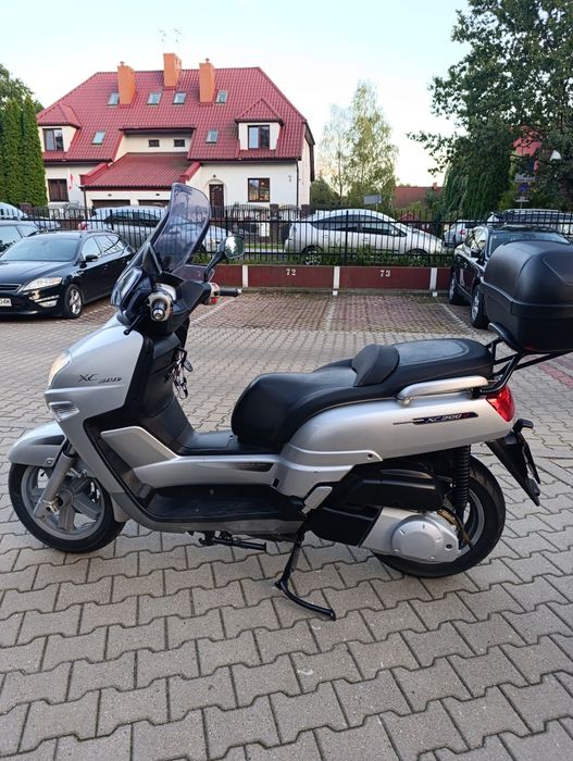 Skuter YAMAHA XC300
