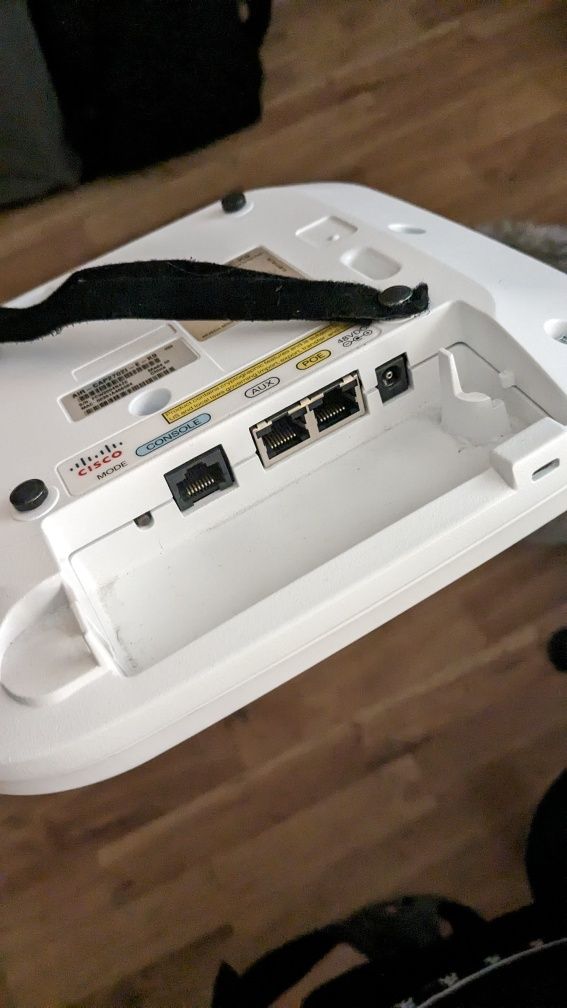 Точка доступу Cisco AIR-CAP2702I-E-K9