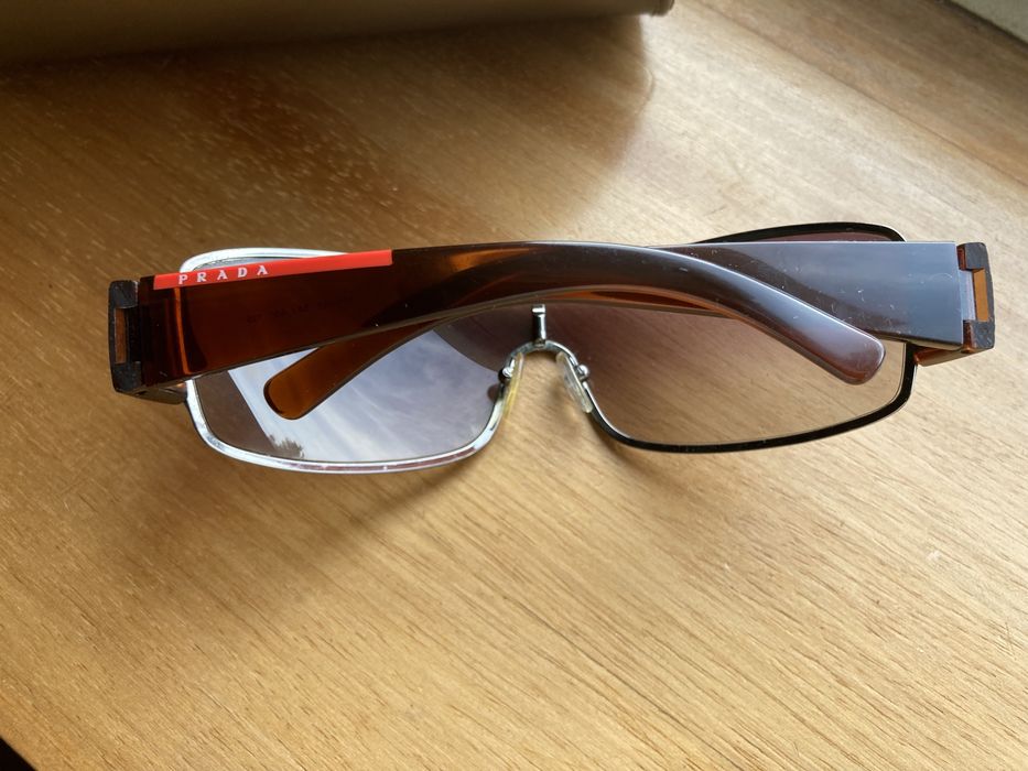 Oculos sol marca Prada ( originais)