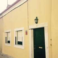 Reparações rápidas casa pinturas humidades torneiras wc chão telhados