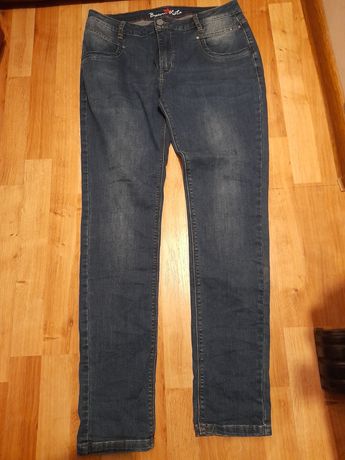 *80) spodnie jeans rozmiar L