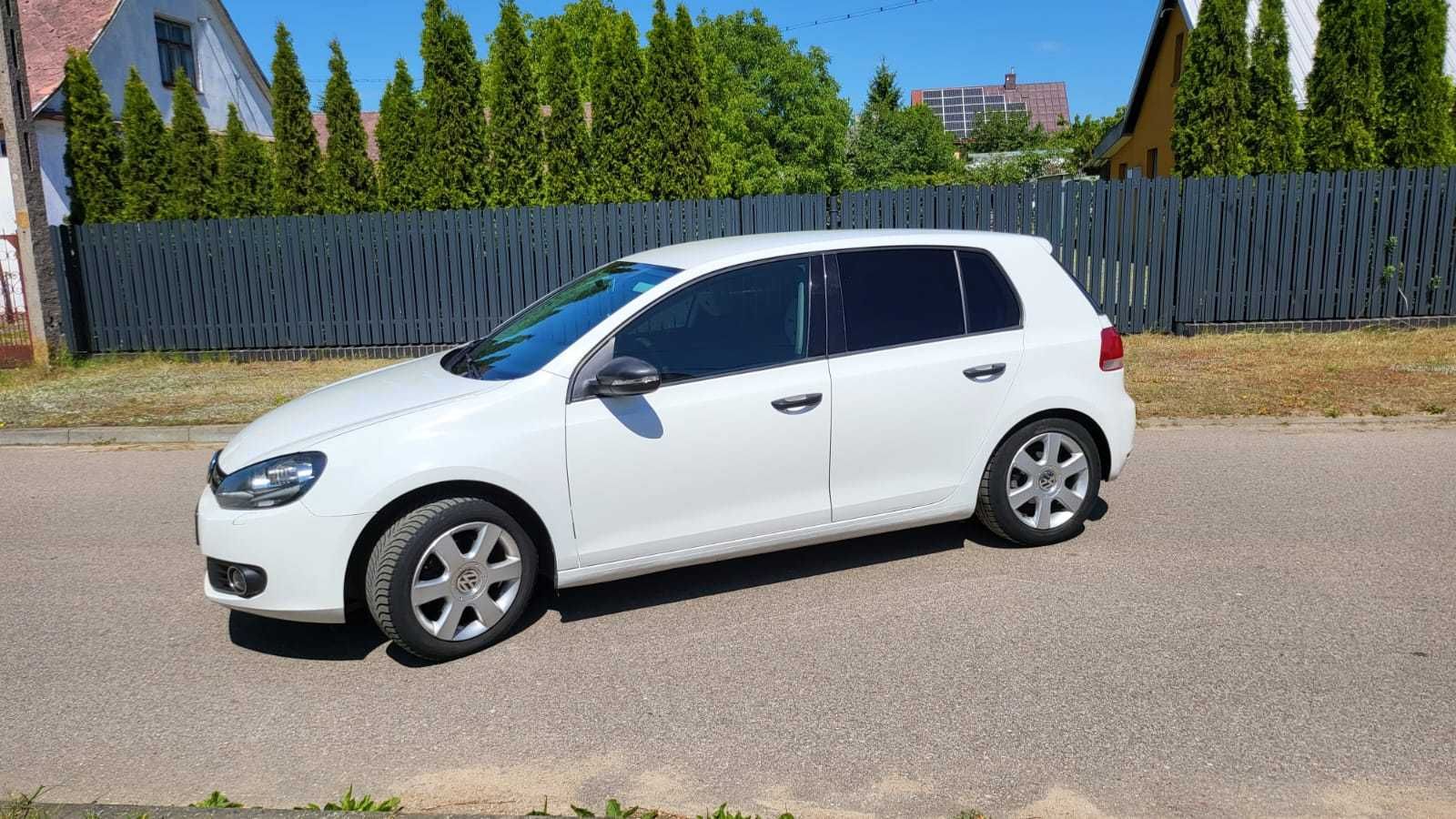 GOLF 6  1,6 Tdi , automat , 105km
