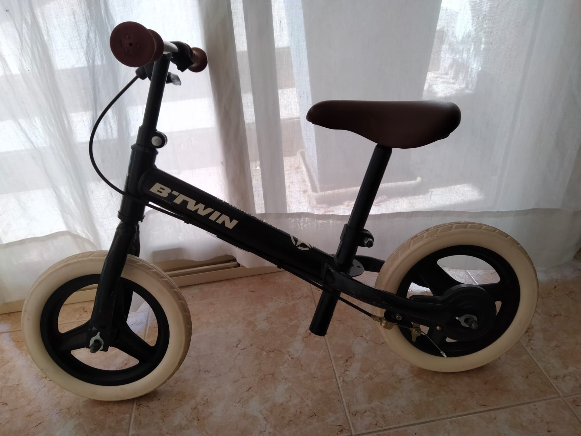 Bicicleta Aprendizagem Decathlon BTWIN sem pedais