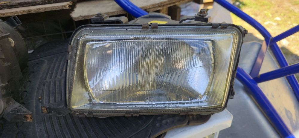 Lampy Przód Reflektory Lewa Prawa Audi 80 B4
