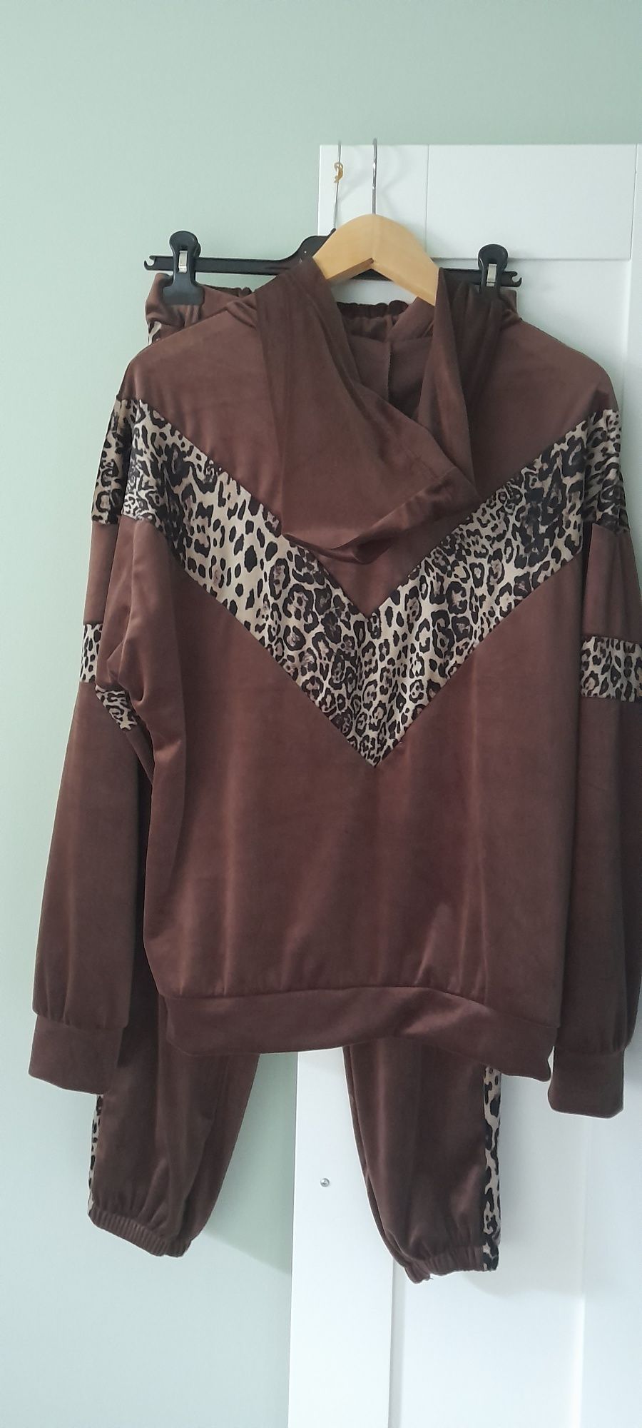 Dres  panterka welur